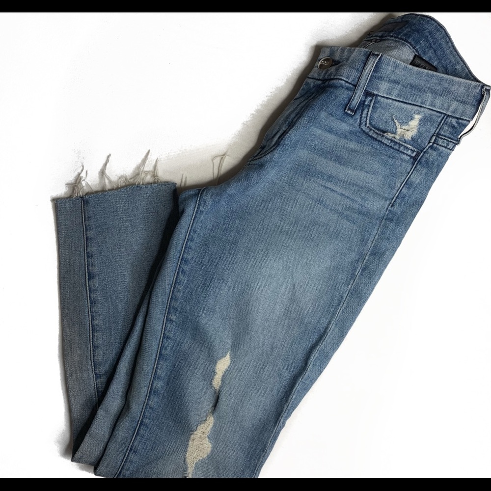 Koral Mid Rise Skinny Jeans size 26 . EUC